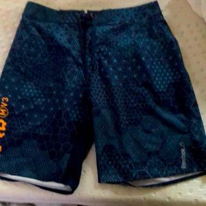 Mens Size L Reebok PlayDry CrossFit shorts